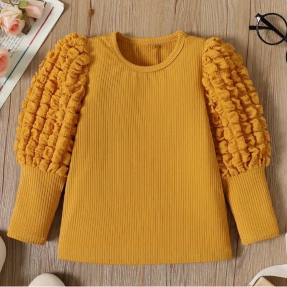 NEW - PatPat Girls bubble sleeve tee. Size 3. Color: Mustard